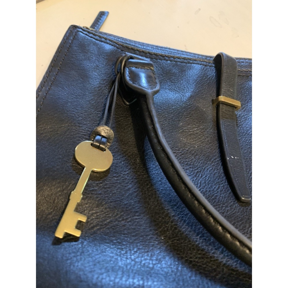 Fossil‎ Black Leather Satchel Tote Handbag Brass Key Charm Medium Structured - Picture 6 of 15